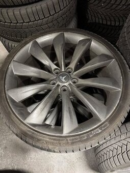 Alu kola tesla 245/35 r21