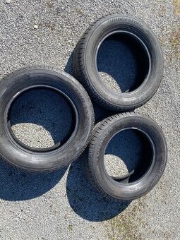 Letní pneu 215/60 R16