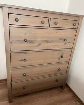 HEMNES KOMODA .....
