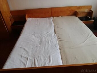 Postel z masivu