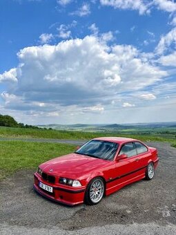 BMW E36 320Ci – Hellrot