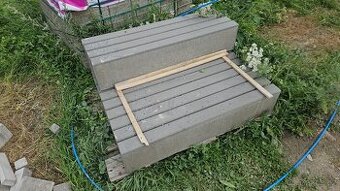 Chodníkové obrubníky 8cm tloušťka