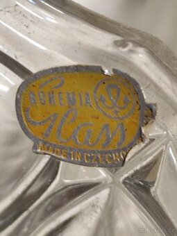 Bohemia glass, nádoby, dekorační předměty ze skla