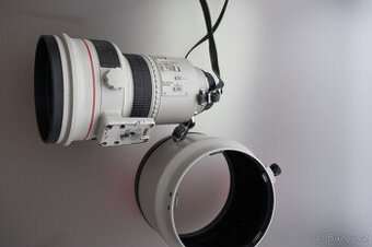 Ultrazvukový teleobjektiv Canon EF 200 mm 11,8L USM EF 1,820