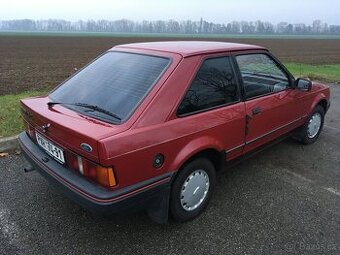 Ford Escort 1,3 vererán 1983