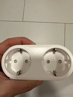 Tesla smart plug duál