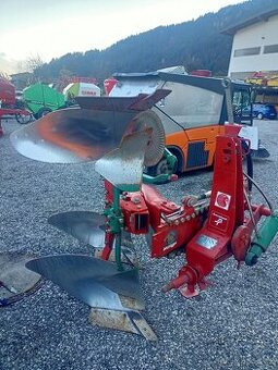 Pluh Kverneland 2 radlice