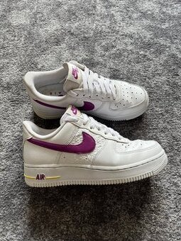 Nike Air force 1 Vel 38,5