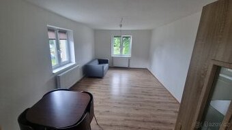 Pronájem bytové jednotky 2+1 v Jestřebí