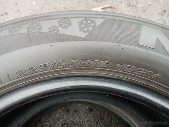 2ks zimní pneu 225/60/16