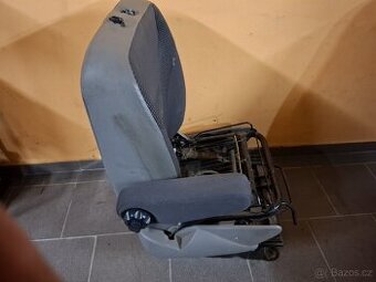 Přední sedačka Renault Trafic- Opel Vivaro