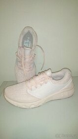 Tenisky Under Armour 40 a 41