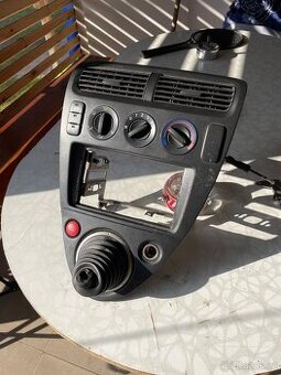 Prodám funkční středový panel 1000,-