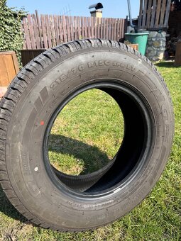 2× letní pneu GT Radial pro 215/70 R15 C (LT).