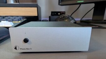 Pro-Ject Phono Box S - – top stav