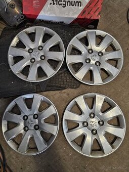 Kryty kol Peugeot 15"