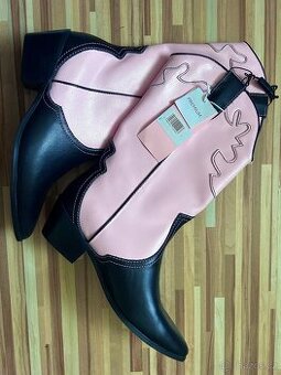 Nové kovbojské kožené boty Barbie PC 1800 Kč