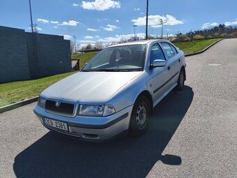 Škoda Octavia 1
