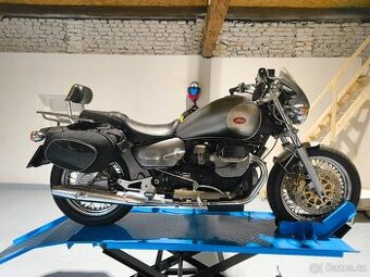 Moto Guzzi California Titanium plus příslušenství