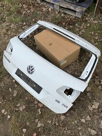 VW Touareg zadní víku kufru