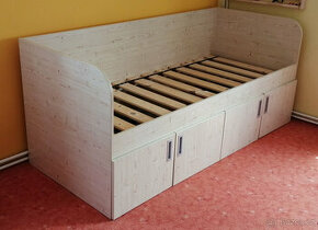 Dětská postel s úložnými prostory bez matrace