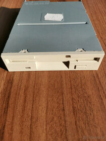 FDD Disketová mechanika 3,5'' TEAC 1.44MB (Prodáno)