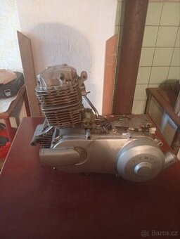 Prodám motor na čtrykolku Kymco MXU 150