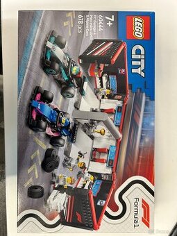 LEGO® City 60444 Garáž F1 a vozy Mercedes-AMG a Alpine