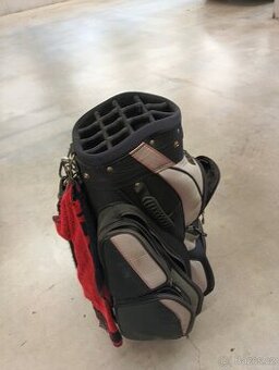 Golfový standbag