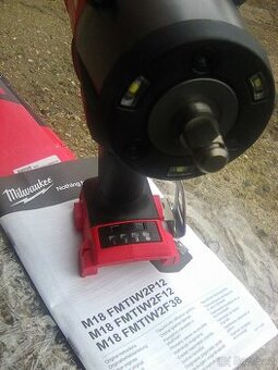 Milwaukee M18FMTIW2F38-0 3/8 Golovy 813Nm aku razak