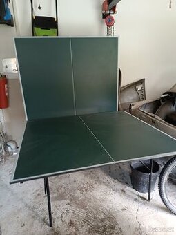 Stůl na stolni tenis