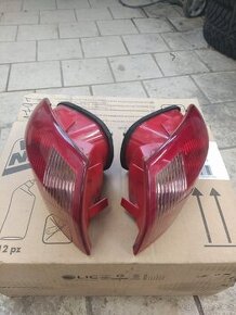 Zadní světla Alfa Romeo 147 - 1