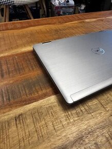 Dell Latitude 7420