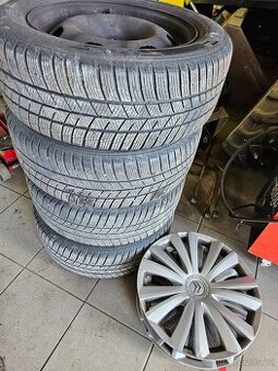 Pneu 215/55/ R16