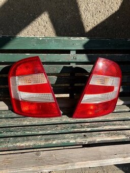 Škoda Fabia světla
