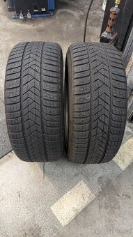 235/45 R18 XL Pirelli Sottozero 3 ZIMNÍ