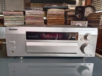 Pioneer VSX-D811S Vícekanálový audio-video přijímač (2002-03