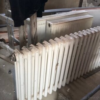 Prodam litinový radiator
