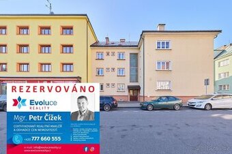Prodej bytu 2+1 na Jiráskově nám. v Trutnově