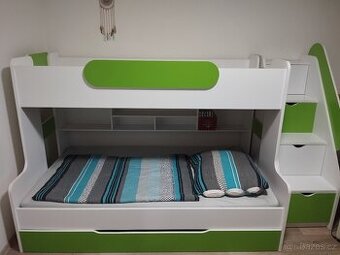 Postel patrová s úložnými prostory + rošty + matrace
