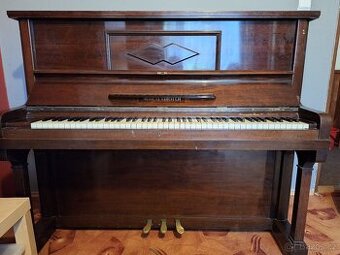 Pianino August Förster