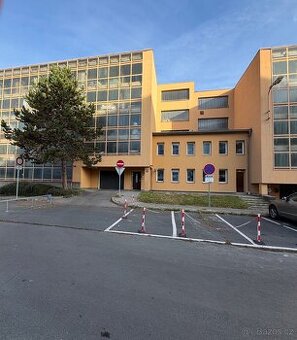 Prodám garážové stání na Proseku P 9 Lovosická Ivestice