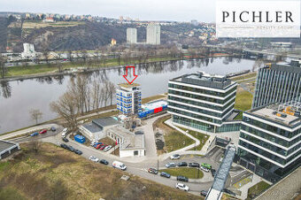 Pronájem Kanceláře 96,7 m2, Partyzánská, Praha 8
