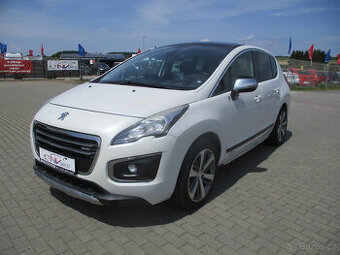 PEUGEOT 3008 Hybrid 4x4 Allure Pano Navi LED 2015