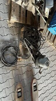 Vratek stavebni elektricky retezovy