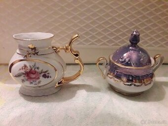 Prodám různé porcelánové a skleněné cukřenky, dózy, hrnky.