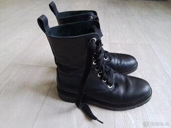 Kotníkové kožené boty