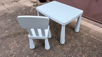IKEA MAMMUT dětský stůl a židle