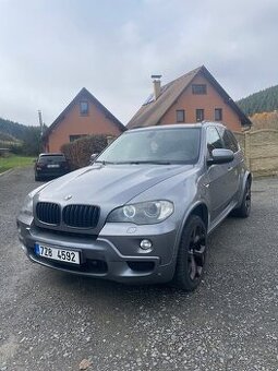 Bmw X5 e70 4.8i V8