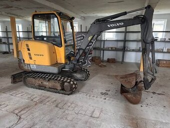 Minibagr Volvo ec25 2004 2x lzice